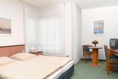 Airport-Hotel Stetten Leinfelden-Echterdingen Exterior photo